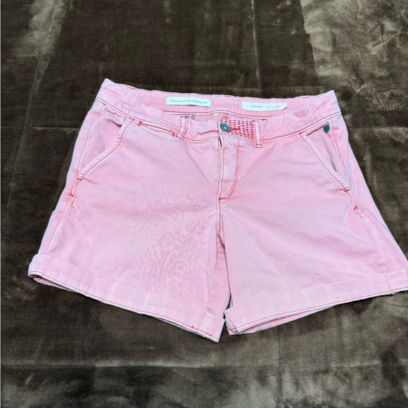 Woman’s size 28 Pilcro and the Letterpress shorts - Picture 2 of 10